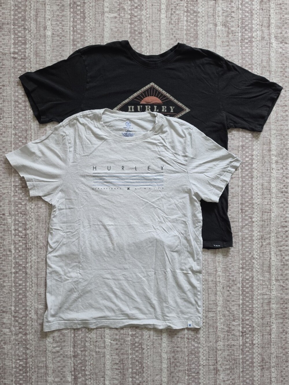 Bundle of 2 Men's Hurley Graphic Tees - Size Large
